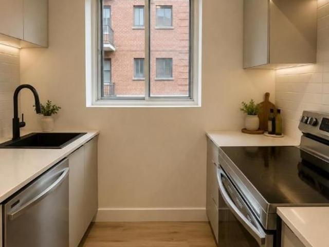 Apartment for rent in St. Leonard's, Quebec