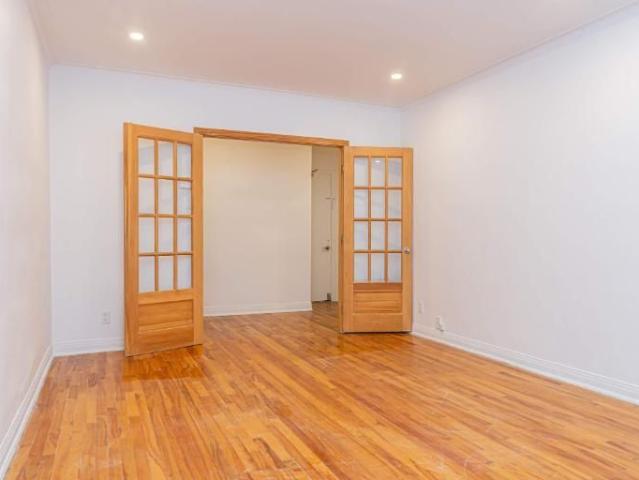 Apartment for rent in St. Leonard's, Quebec