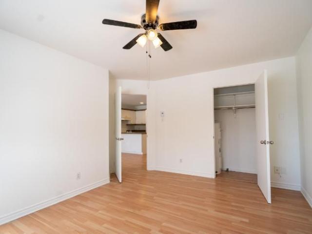 Apartment for rent in Saint-charles-borromée, Quebec