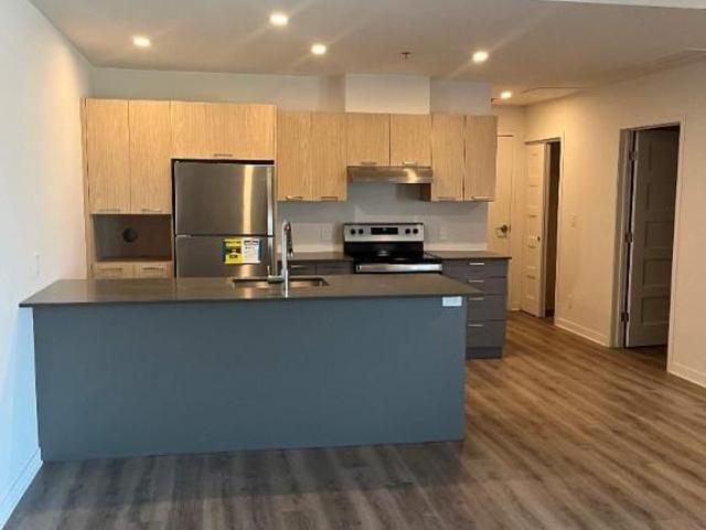 Apartment for rent in Les Moulins, Quebec