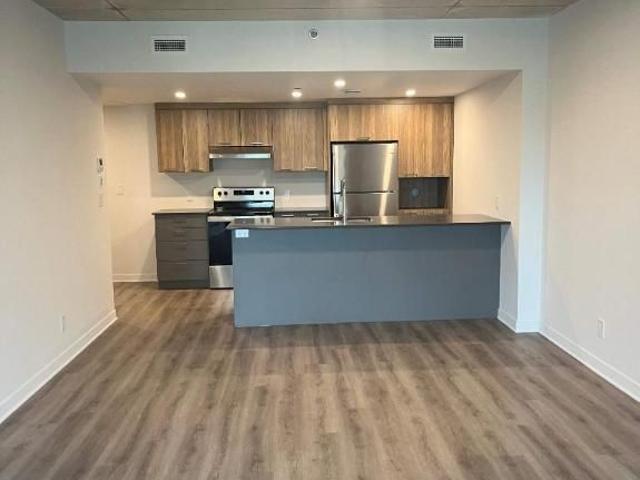 Apartment for rent in Les Moulins, Quebec