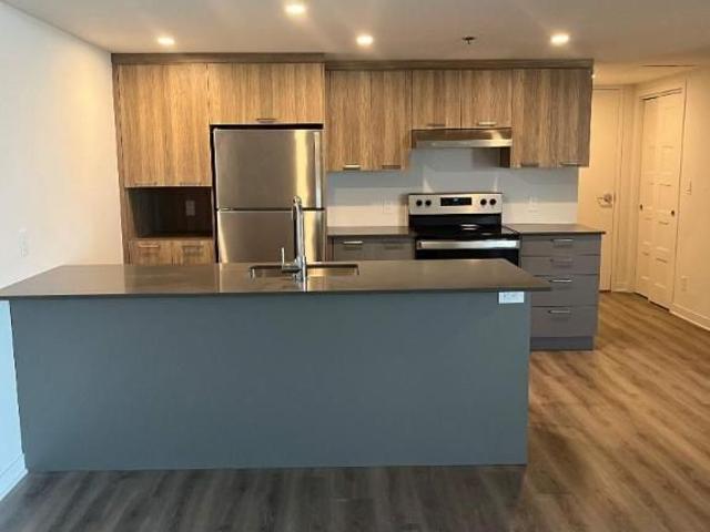 Apartment for rent in Les Moulins, Quebec
