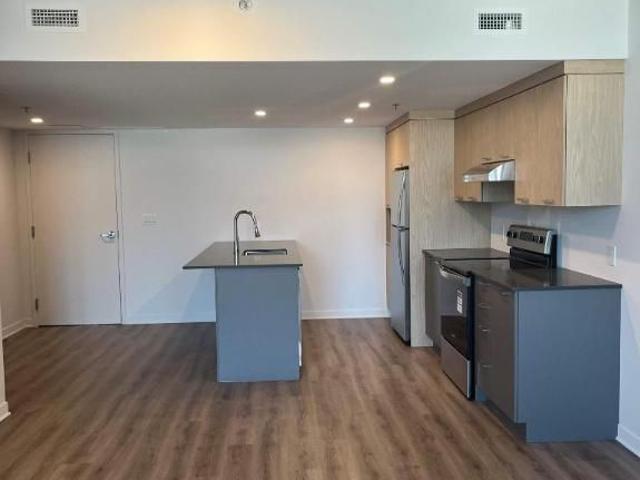 Apartment for rent in Les Moulins, Quebec