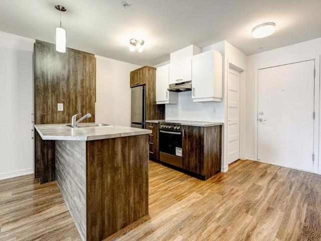 Apartment for rent in Sainte-julie, Quebec