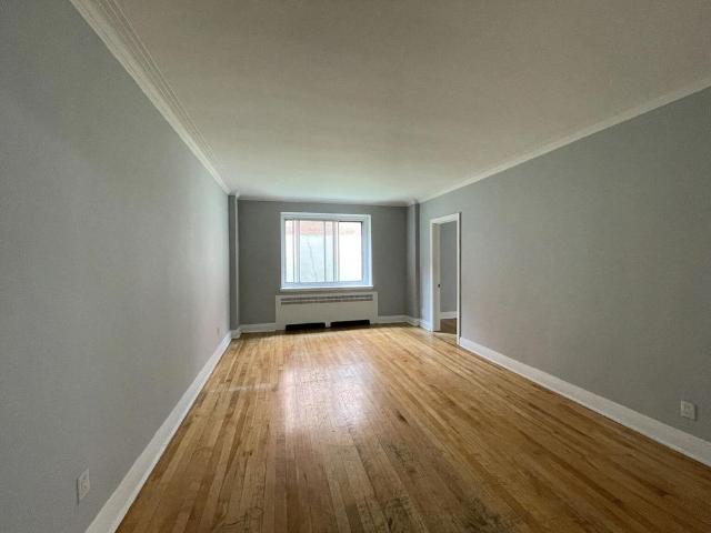 Apartment for rent in Cote-saint-luc, Quebec