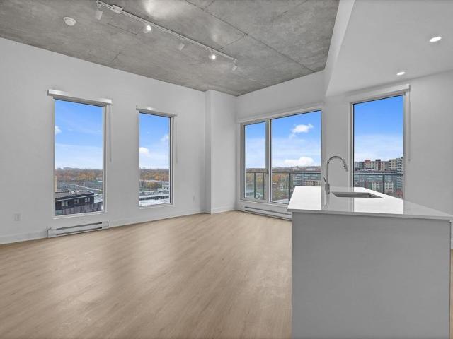 Apartment for rent in Le Triangle, Montréal