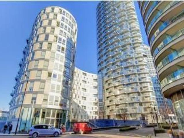 Studio for rent in New Providence Wharf, Greater London