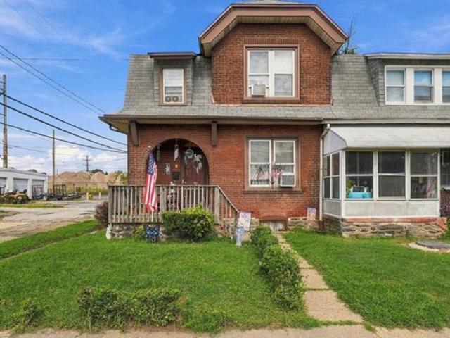 Townhouse for sale in Viscose Village, Marcus Hook