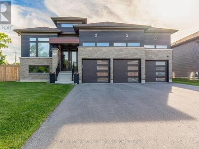 House for sale in Wasaga Beach, Ontario