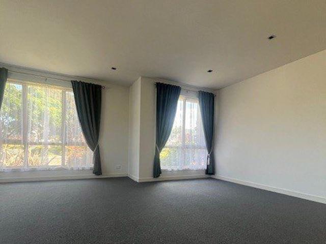 Townhouse for rent in Camerons Creek, Victoria