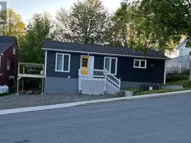 House for sale in Carbonear, Newfoundland And Labrador