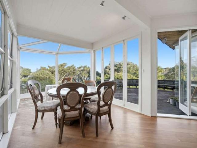 House for sale in Whangaparaoa