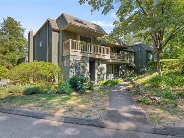 Townhouse for sale in Southington, Connecticut