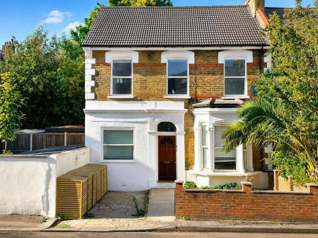 Room for rent in South Tottenham, Greater London