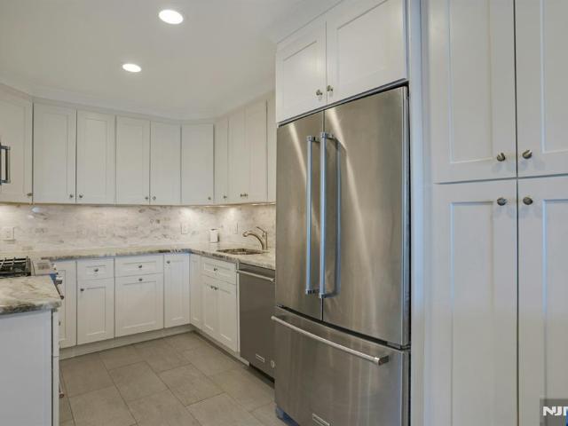 Townhouse for sale in Cliffside Park