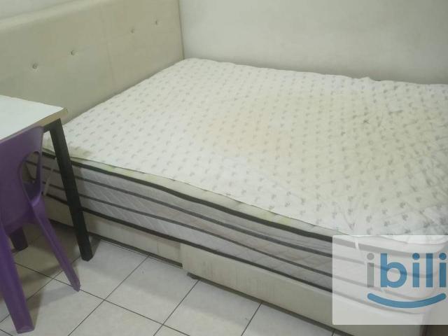 Room for rent in PJU 5, Petaling Jaya