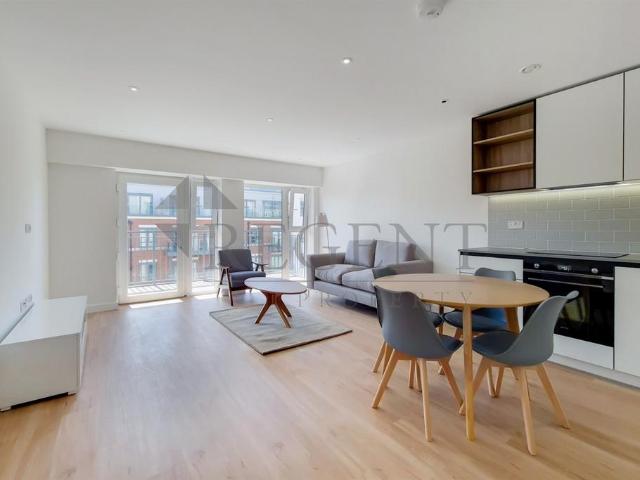 Apartment for rent in Colindale, Greater London
