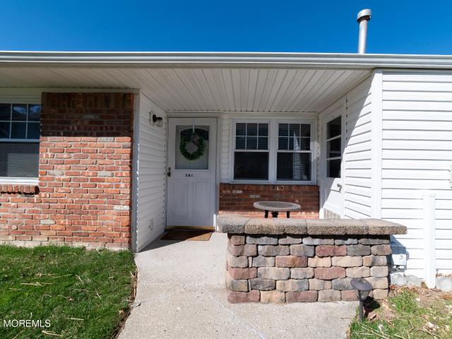 House for sale in Cliffwood, New Jersey