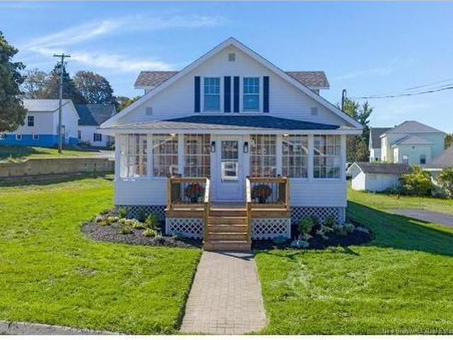 House for sale in Wilsons Beach, Campobello Parish