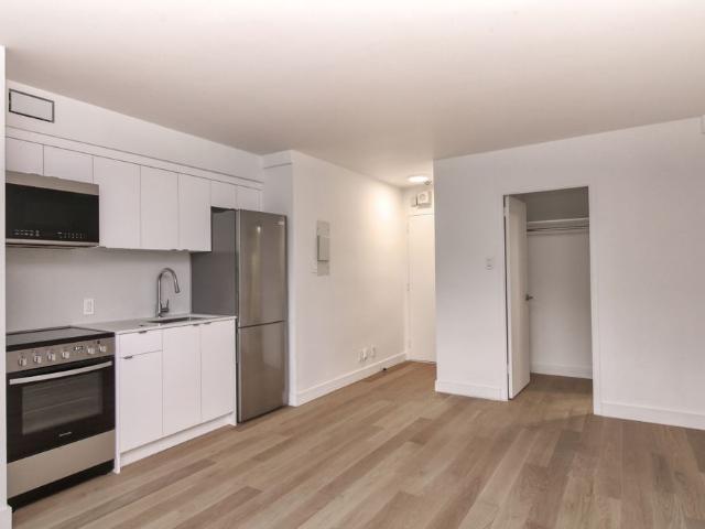 Apartment for rent in St. Leonard's, Quebec