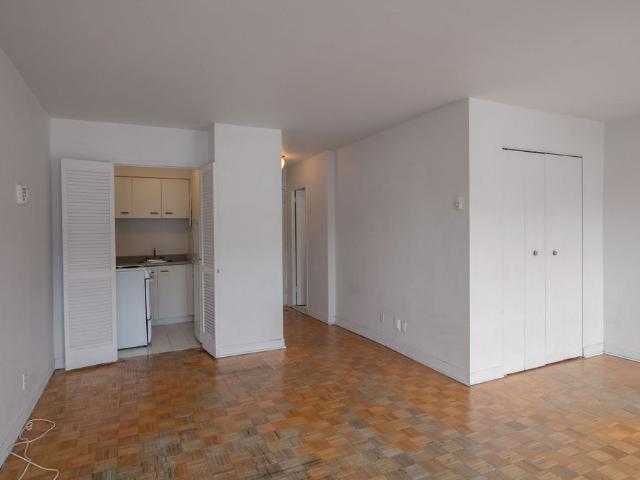 Apartment for rent in St. Leonard's, Quebec