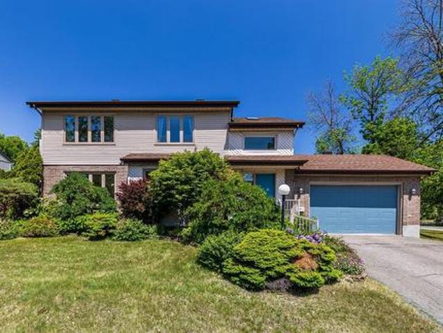 House for sale in Beaconsfield House for sale in Beaconsfield