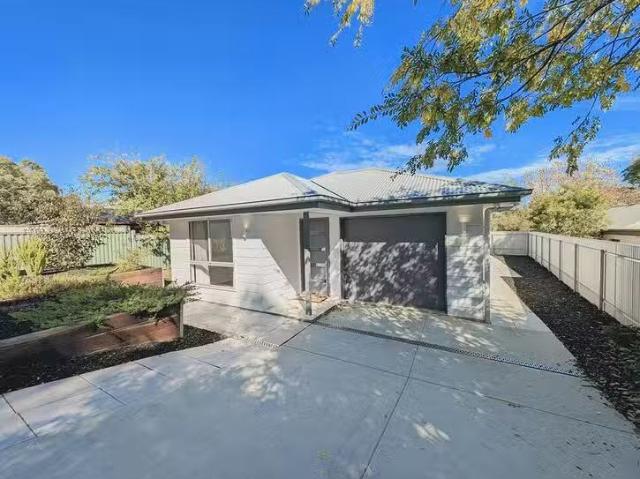 House for rent in Kewdale, Western Australia