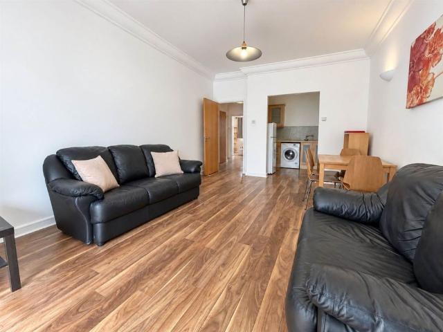 Apartment to rent in Bluebell, North Tipperary