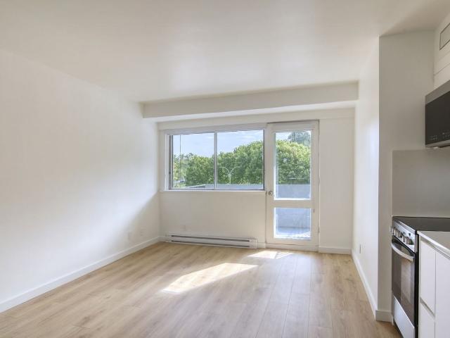 Apartment for rent in St. Leonard's, Quebec