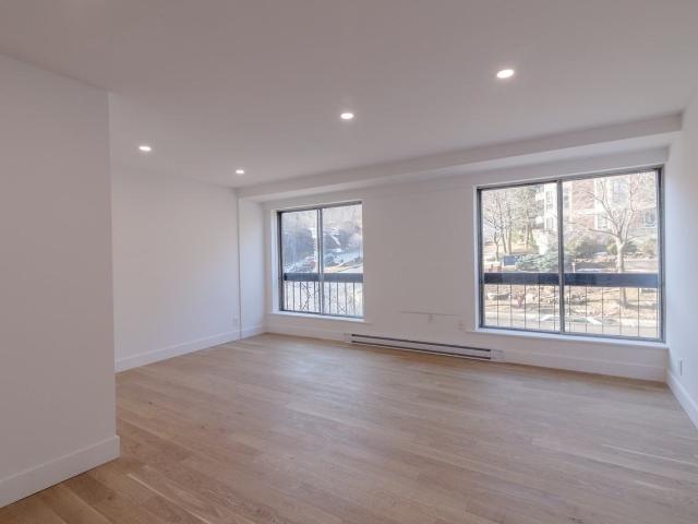 Apartment for rent in St. Leonard's, Quebec