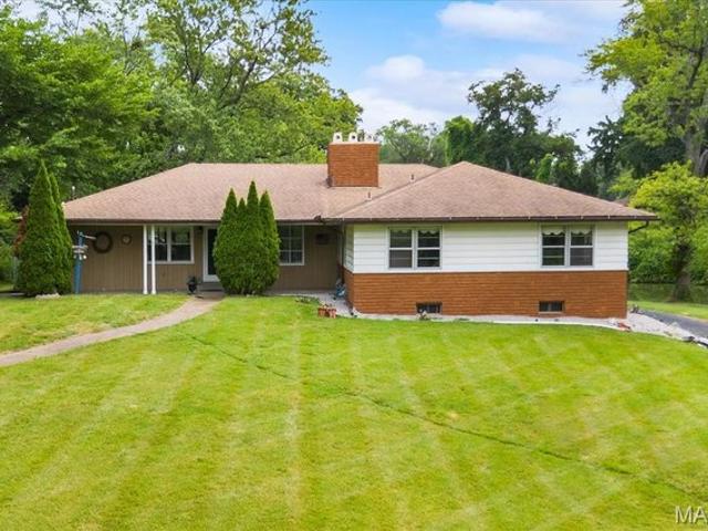 House for sale in Belleville, Illinois
