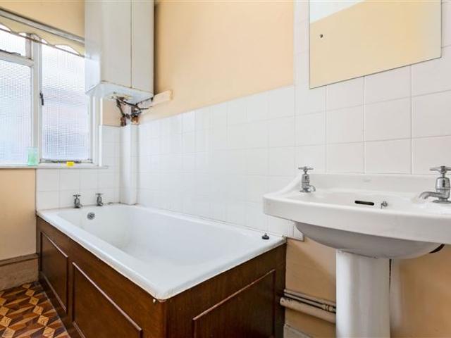 Terraced House for sale in Moneygold, Connacht