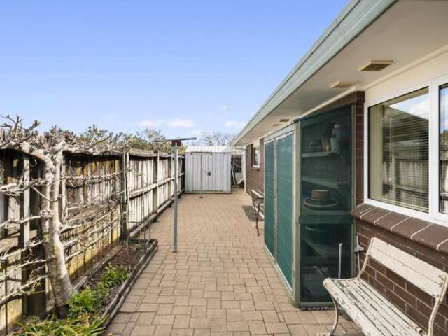 House for sale in Conifer Grove, Papakura