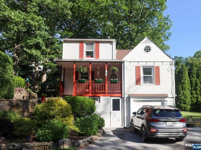 House for sale in Glasser, New Jersey