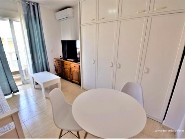 Apartamento en alquiler en Guardamar Del Segura, Alicante