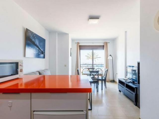 Apartamento en alquiler en Vélez-málaga, Caleta 2000