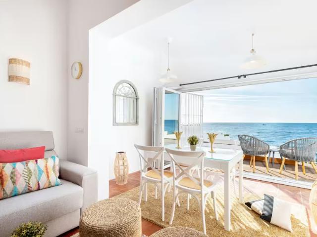 Casa en alquiler en Alcazaba Beach, Costa del Sol Occidental