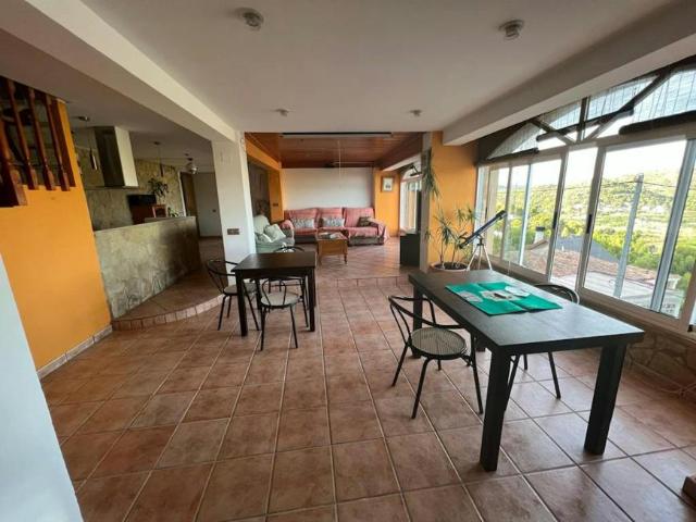 Casa en alquiler en Gilet, La Paz