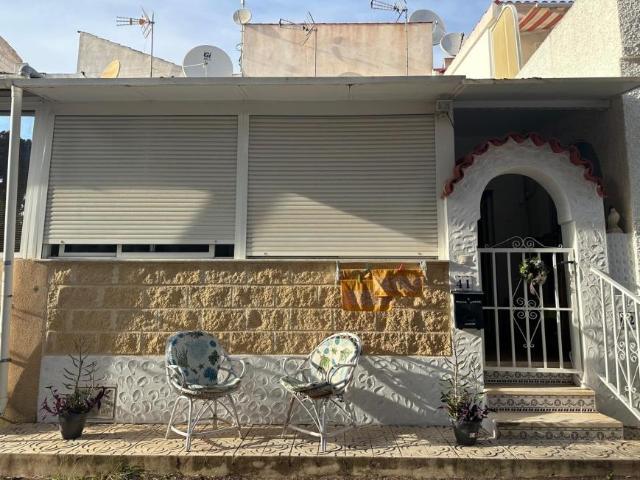Casa en alquiler en Urbanización La Marina-El Oasis, Alicante