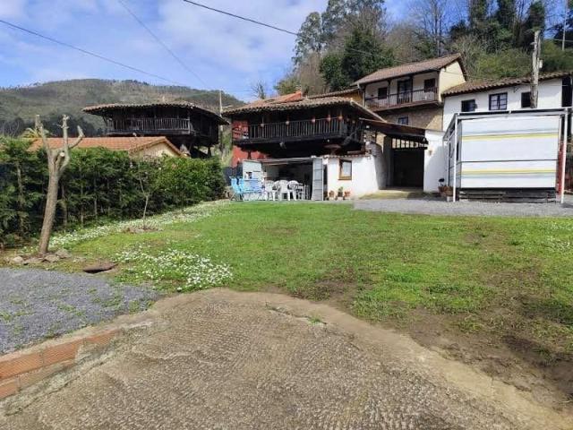 Casa en venta en Praúa, Pravia