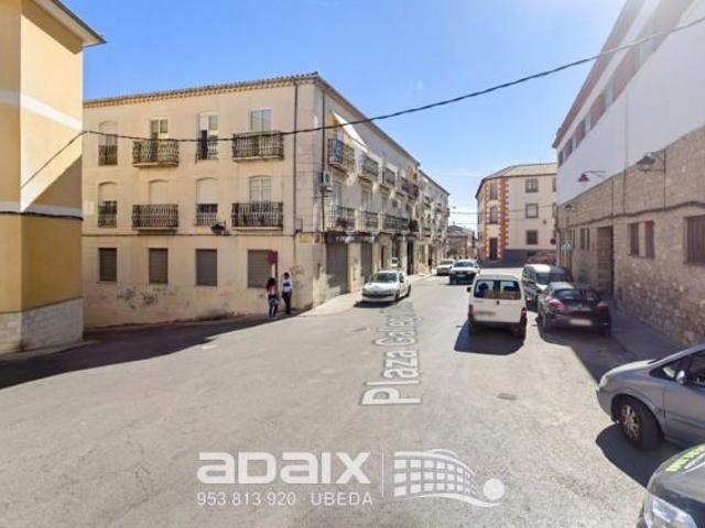 Casa en venta en Úbeda, Andalucía