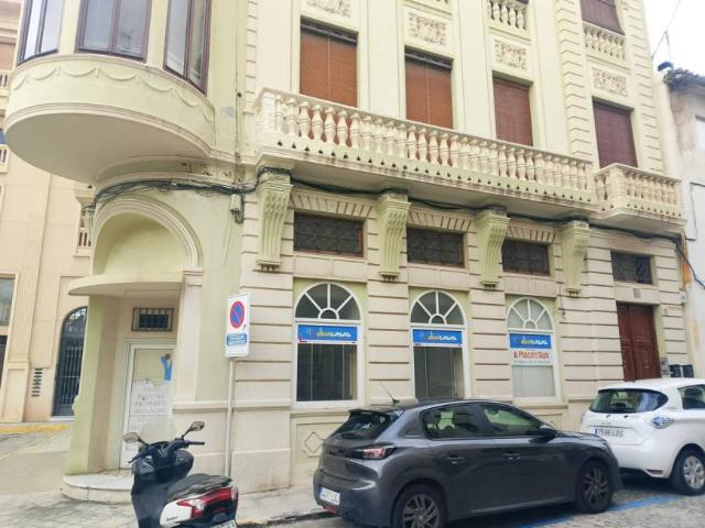 Local Comercial en venta en Oliva, València / Valencia
