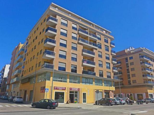 Local Comercial en alquiler en Oliva
