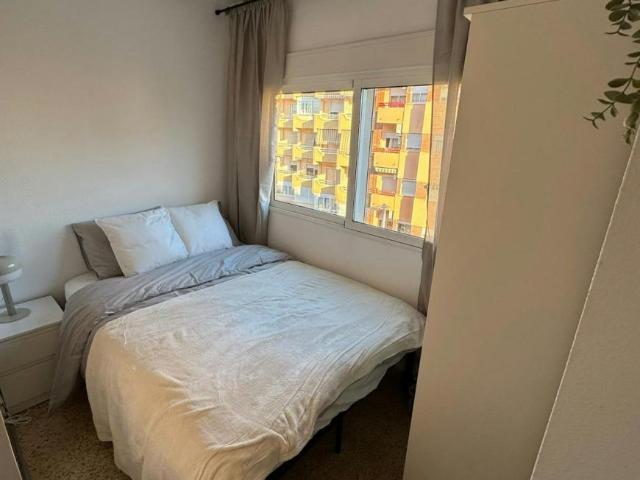 Habitación en alquiler en Alaquàs, València / Valencia