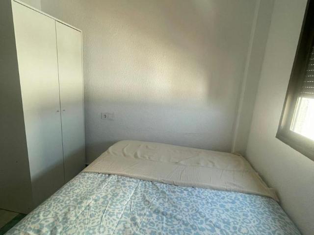 Habitación en alquiler en Alaquàs, Barri dels Ollers Habitación en alquiler en Alaquàs, Barri dels Ollers