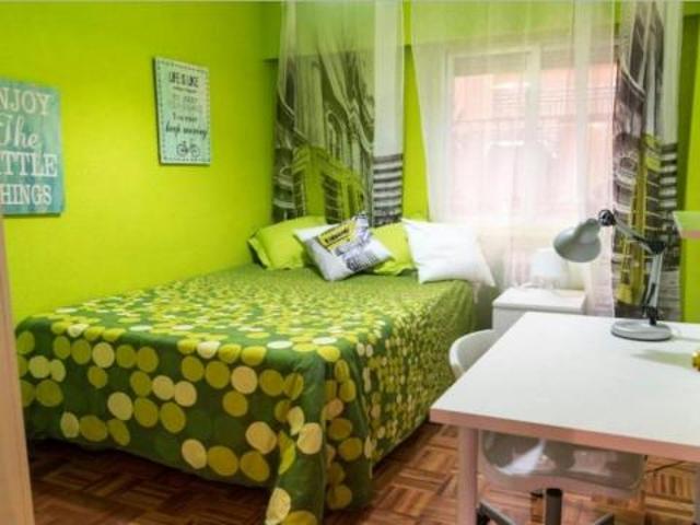 Habitación en alquiler en Alcalá De Henares, Distrito I