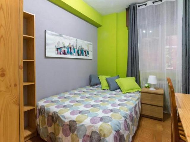 Habitación en alquiler en Alcalá De Henares, Distrito I