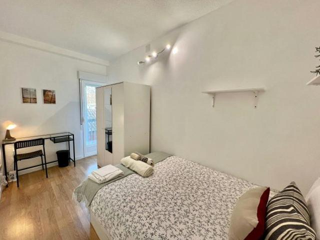 Habitación en alquiler en Alcalá De Henares, Venecia