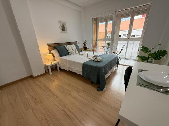 Habitación en alquiler en Alcalá De Henares, Distrito I