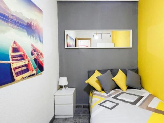 Habitación en alquiler en Distrito IV, Alcalá De Henares